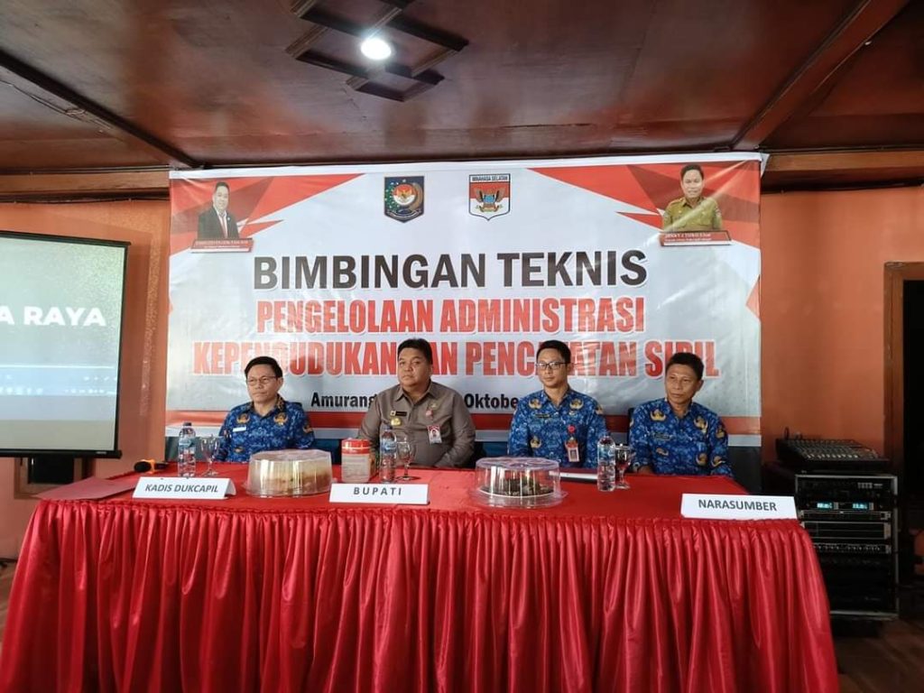 Pjs. Bupati Minahasa Selatan Buka Kegiatan Bimtek Pengelolaan Administrasi Kependudukan dan Catatan Sipil