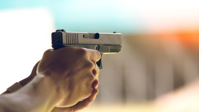 Diduga Lepaskan Tembakan di Depan Rumah Anggota Polres Minsel, Oknum Anggota Polsek Tumpaan Disorot